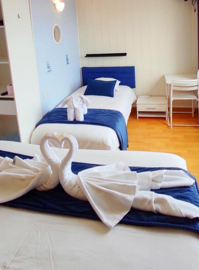 Auberge Aux Marais Montmartin-en-Graignes Bagian luar foto